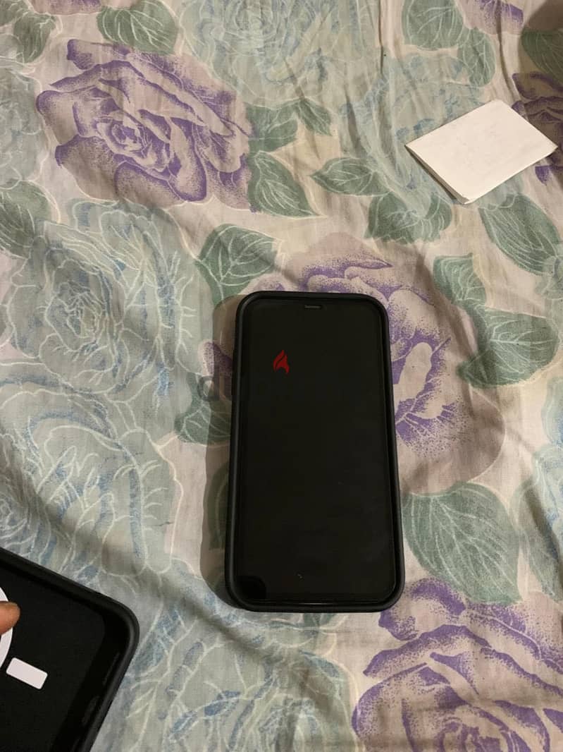 Apple - iPhone 11 2