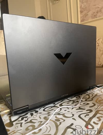 Hp Victus RyzenTM 7-7445HS Gaming LapTop لسه في الضمان