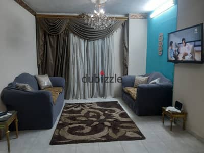 شقة مفروشة للإيجار زهراء المعادي بجوار كمباوند تبارك و بافاريا قريبه من جامعه ام تي اي وتوكيل بي ام منطقه راقيه موقع متميز تتكون من اثنين غرفه نوم ريسبشن وحمام ومطبخ دور ثاني اسانسير مكيفه واي فاي غاز طبيعي