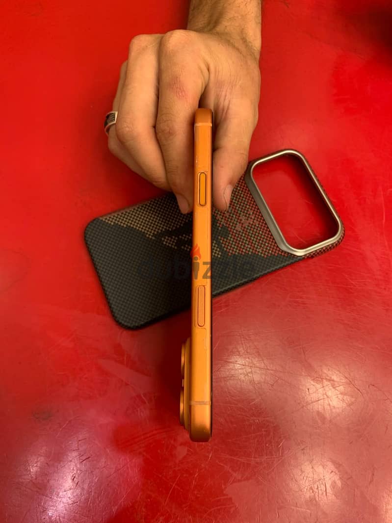 Apple - iPhone 17 Pro Max 3