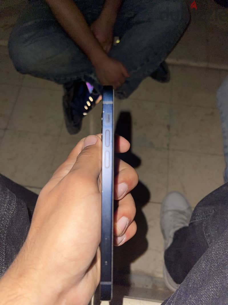 Apple - iPhone 12 2