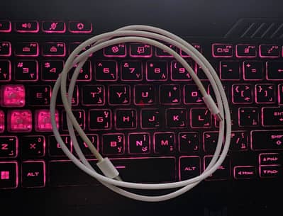 كابل شحن ايفون 16 pro اصلي