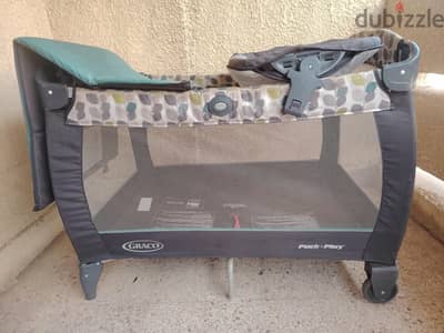 سرير اطفال