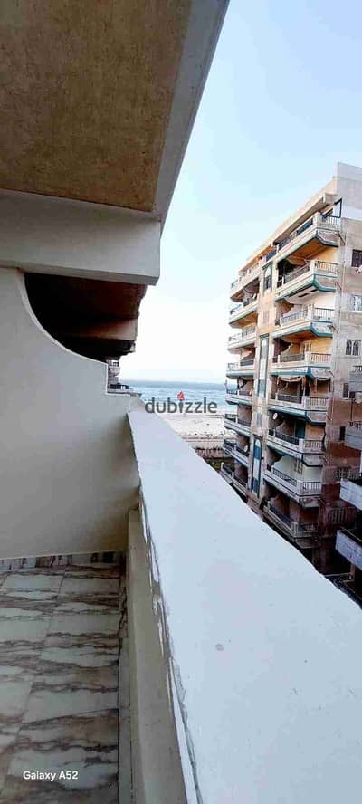 شقه في الإسكندرية شاطئ النخيل  رابع عماره من البحر مباشر تشطيب التـــــــــــرا لوكس