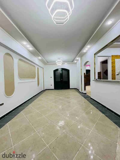 شقه في الإسكندرية شاطئ النخيل تصلح السكني او الاستثمار الجيد موقع ممتاز جدا شامل الخدمات