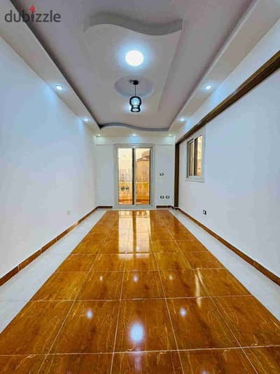 Apartment in Alexandria, Al-Nakhil Beach, Steps from the Sea, Lux Finishing