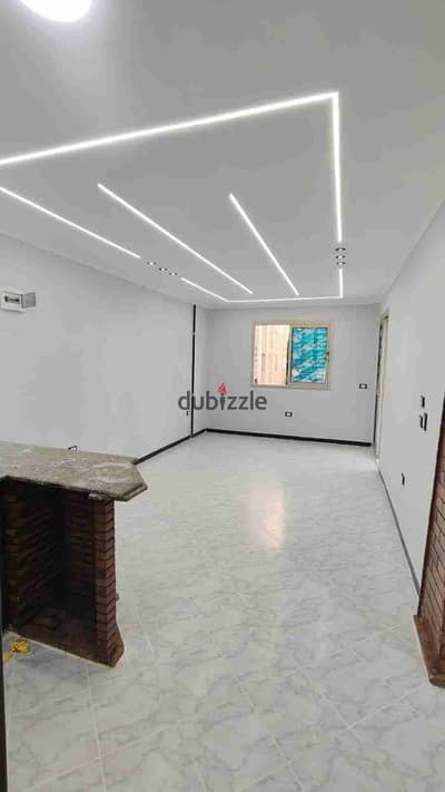 شقه للبيع في الإسكندرية شاطئ النخيل بجوار الخدمات تصلح للسكن والاستثمار الجيد