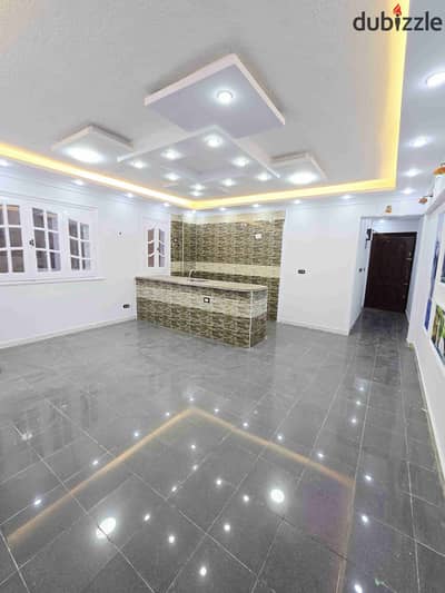 شقه في اسكندرية شاطئ النخيل بجوار شارع الرئيسي موقع سكني ممتاز شامل الخدمات