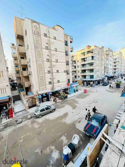 شقه بسعر لقطه للبيع في الإسكندرية شاطئ النخيل بجوار الخدمات