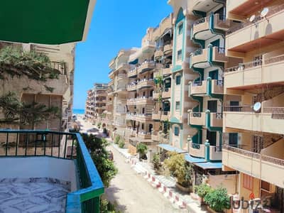 شقه 120م في اسكندرية العجمي شاطئ النخيل  خطوات قليلة من البحر كاش او تقسيط