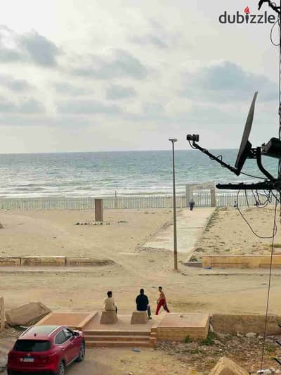 شقه(3نوم )تاني نمره من البحر مباشر  للبيع في الإسكندرية شاطئ النخيل موقع متميز جدا بجوار الخدمات