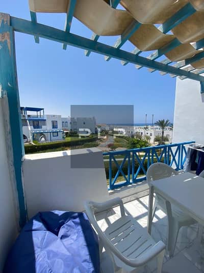 Chalet for sale, high-end finishing, ready for immediate occupancy, with all appliances and air conditioning, in Mountain View Ras El Hekma – Rhodes P