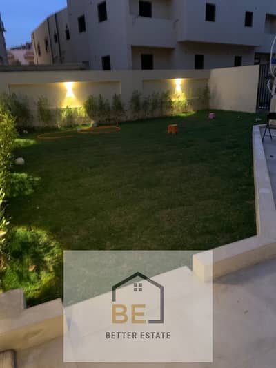 Luxury apartment, ground floor, 210 square meters| Direct view of the garden | 3 rooms and a living room (Living) | Code 8903