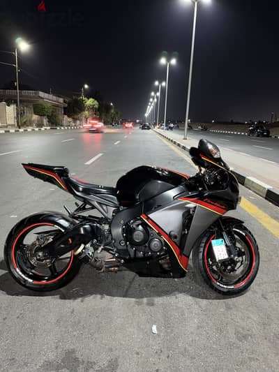 1000rr