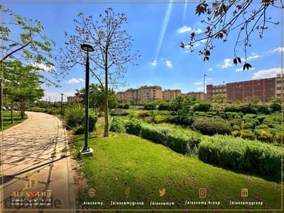 شقة أرضي بحديقة للبيع في مدينتي B12 – مجرى السيل وAll Seasons Park