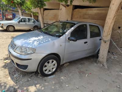 فيات بونتو 2009