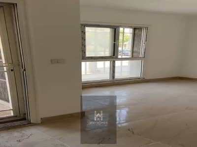 للبيع فى مدينتى استديو 55م بسعر لقطة بجوار الخدمات فى B12