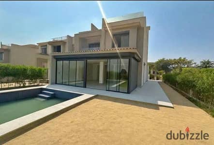 للبيع اخر توين هاوس على ارض الجولف بجوار نيو جيزة الشيخ زايد