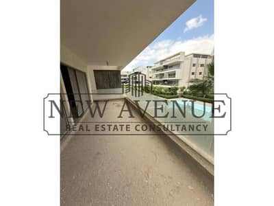 للبيع اكبر مساحة واقل سعر لدوبلكس ارضي بحمام سباحة  تطل علي بحيرة معها جراج استلام فوري  Lake View Residence