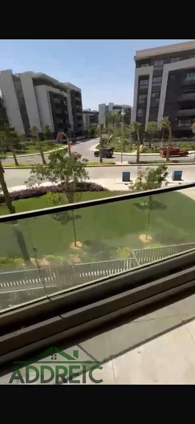 فرصة مميزة للامتلاك والاستثمار في أرقى مراحل مدينتي – بريفادو تصميم عملي يوفر أقصى استفادة من المساحات مع إضاءة وتهوية ممتازة الشقه بمساحه 100 متر