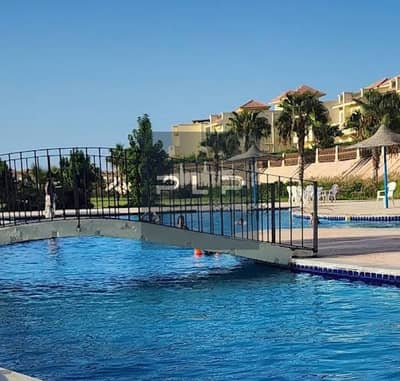 Twin House for Rent Overlooking the Lagoon in Stella Heights