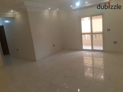 شقة. للايجار فاضي في اللوتس الجنوبية