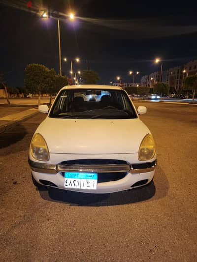 دايهاتسو سيريون 2000