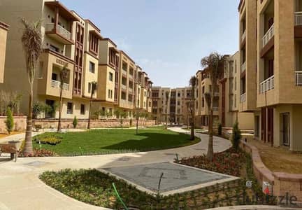 Best resale price in Green 5 3 bedroom apartment semi finished ready to move 208m without installment