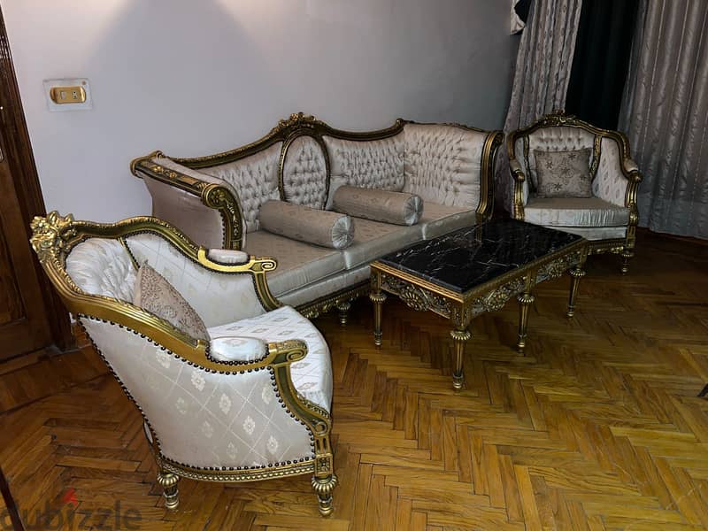 Royal Salon 2