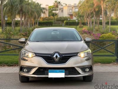 Renault Megane 2020   107km  صيانات توكيل  حاله  ممتازه