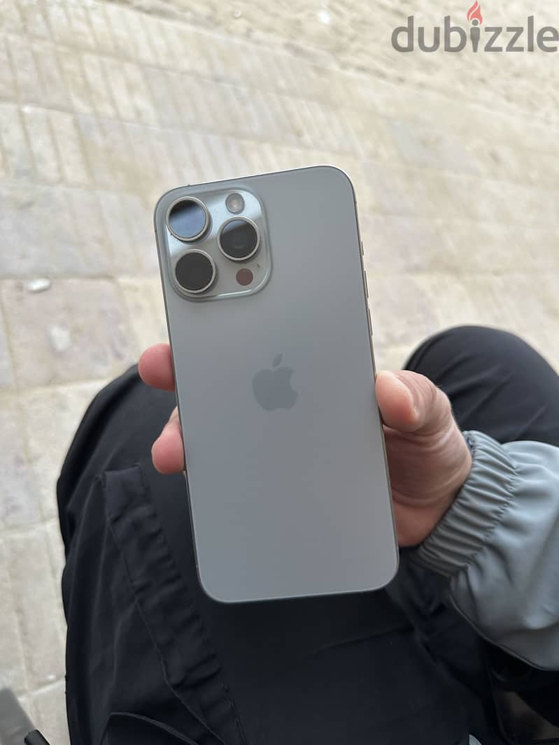 Apple - iPhone 15 Pro Max 4