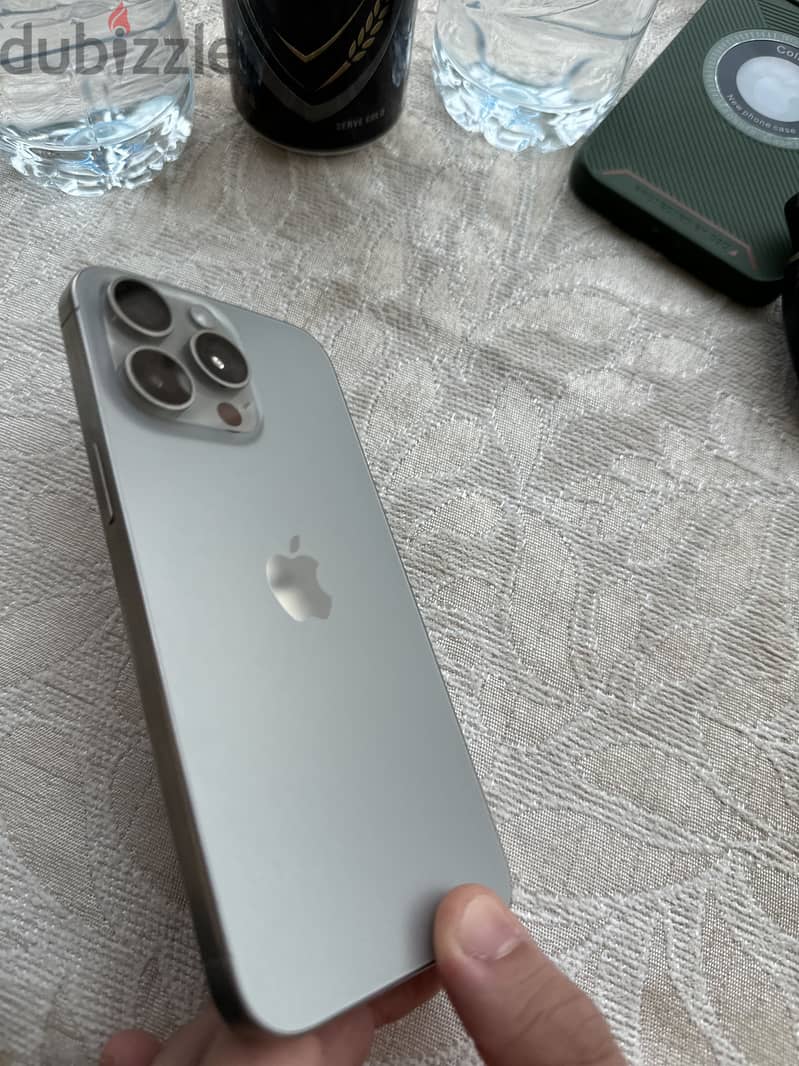 Apple - iPhone 15 Pro Max 8