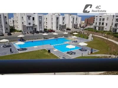 For quick sale Fully finished duplex with air conditioning, immediate resale in Amwaj North Coast  a prime location ready for viewing and handover