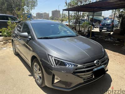 Hyundai Elantra Ad 2026