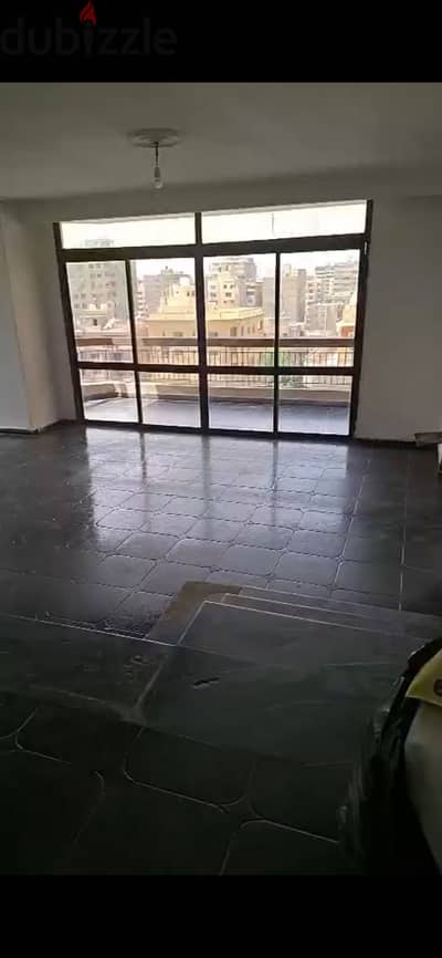 شقة ٢٥٠ م
