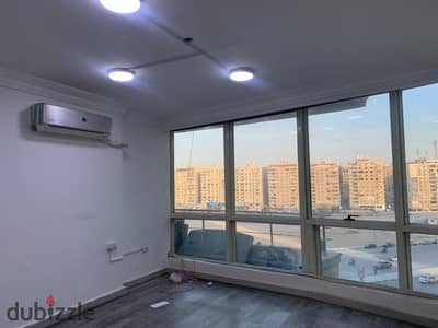 مقر اداري للايجار مساحه 220 متر تشطيب سوبر لوكي ومكيف بالكامل بزهراء المعادي بجوار كارفور الدائري