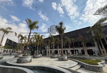 فرصة استثمارية مكتب للبيع اميز موقع و مساحة في  Golden square