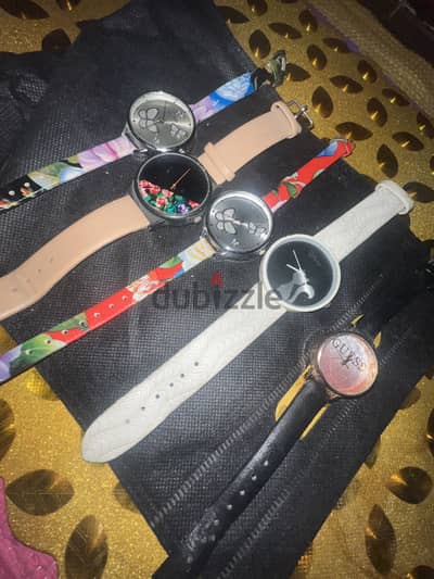 ساعات جلد شيك
