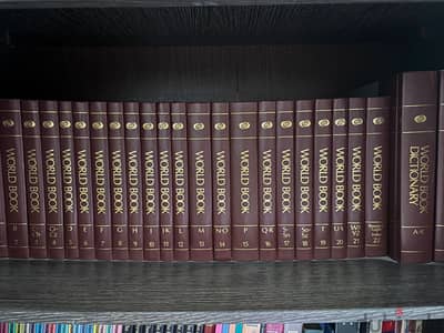 موسوعة World Book Encyclopaedia الأمريكية الفاخرة كاملة