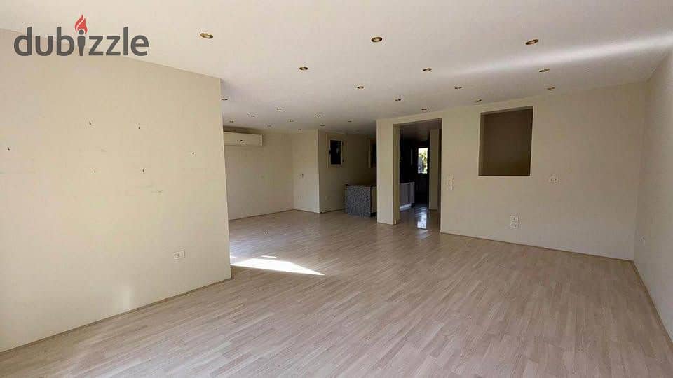 Luxury Finished Villa Ready To Move in Golf views 0 Luxury Finished Villa Ready To Move in Golf views 0