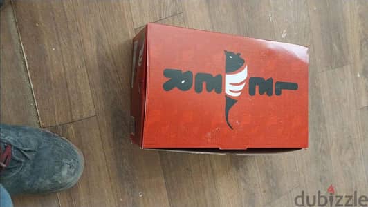 سيفتي شوز إيطالي مقاس 43محترم صناعة ٢٠٢٥ استايل كويس ماركة لوير