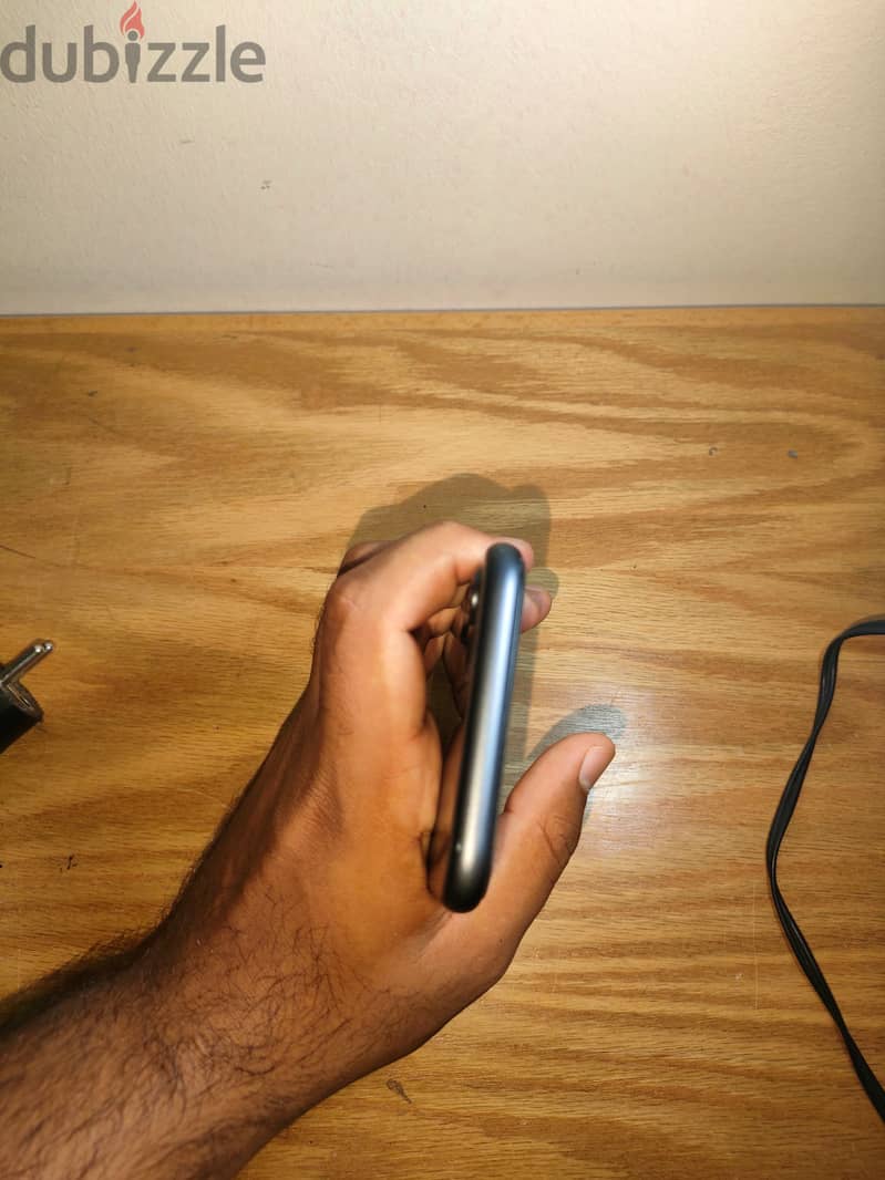 Apple - iPhone 11 1