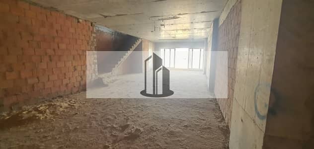 Semi-finished apartment in a prime location within Bloomfields Compound, Mostakbal City. Directly on the Suez Road.