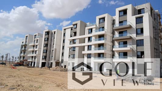 For a quick sale: 195 sq. m. apartment on the third floor, available immediately in Badia Palm Hills, October. Stunning views of the villas, unobstruc