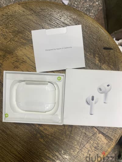 Apple Air Pods  Pro 3 فتحت علبة