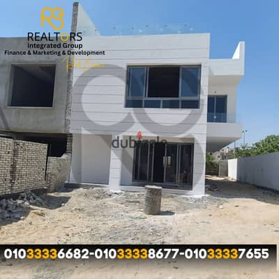 **Twin House for Sale – 497 sq m in Cleopatra Square Compound – Sheikh Zayed**