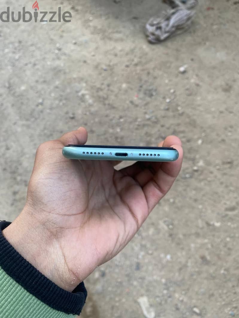 Apple - iPhone 11 2