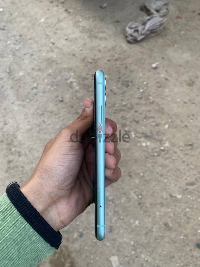 Apple - iPhone 11 3