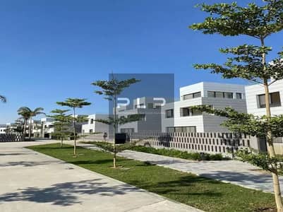 Luxury Twin House for sale with Landscape View in El Burouj