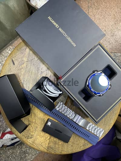 Huawei Watch Ultimate 1  Blue كالجديدة